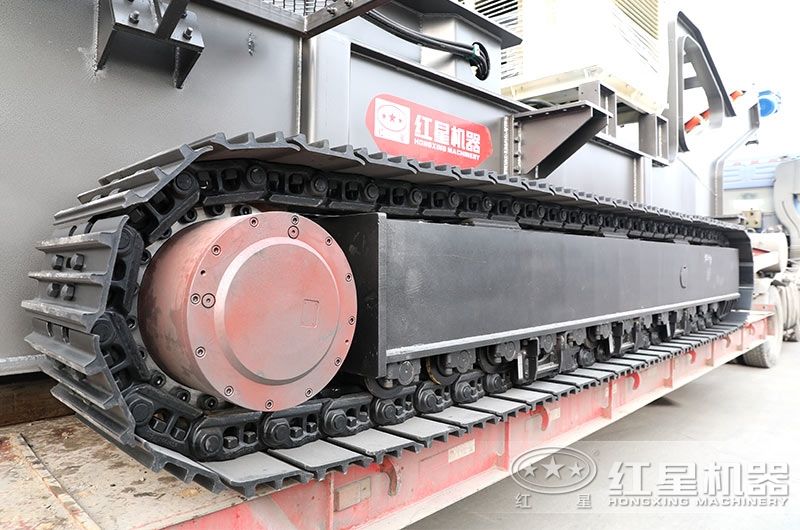 紅星履帶移動石子破碎機精工鑄造