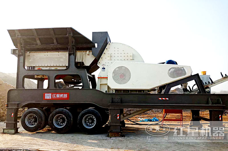 輪胎錘式建筑垃圾移動(dòng)破碎機(jī)