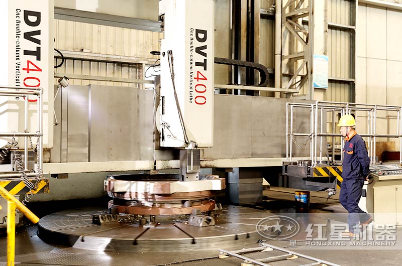 雷蒙磨粉機(jī)車間 雷蒙磨粉機(jī)車間